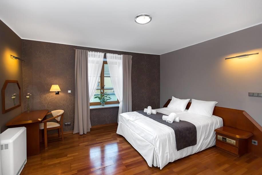 Hotel Debowa Gora Active & Spa Łąck Bagian luar foto